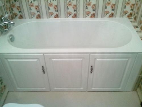 Как правильно чистить и обслуживать экран под ванну шторку раздвижную. Обзор раздвижных шторок под ванну и как сделать своими руками