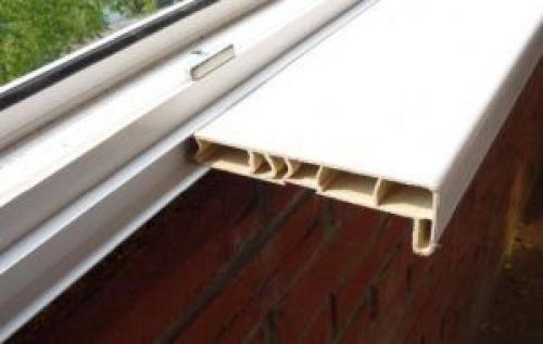 Как закрепить подоконник к пластиковому окну на балконе. Виды материалов