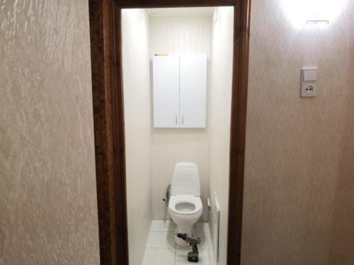 Ремонт в туалете дешево. remont-pp@yandex.ru